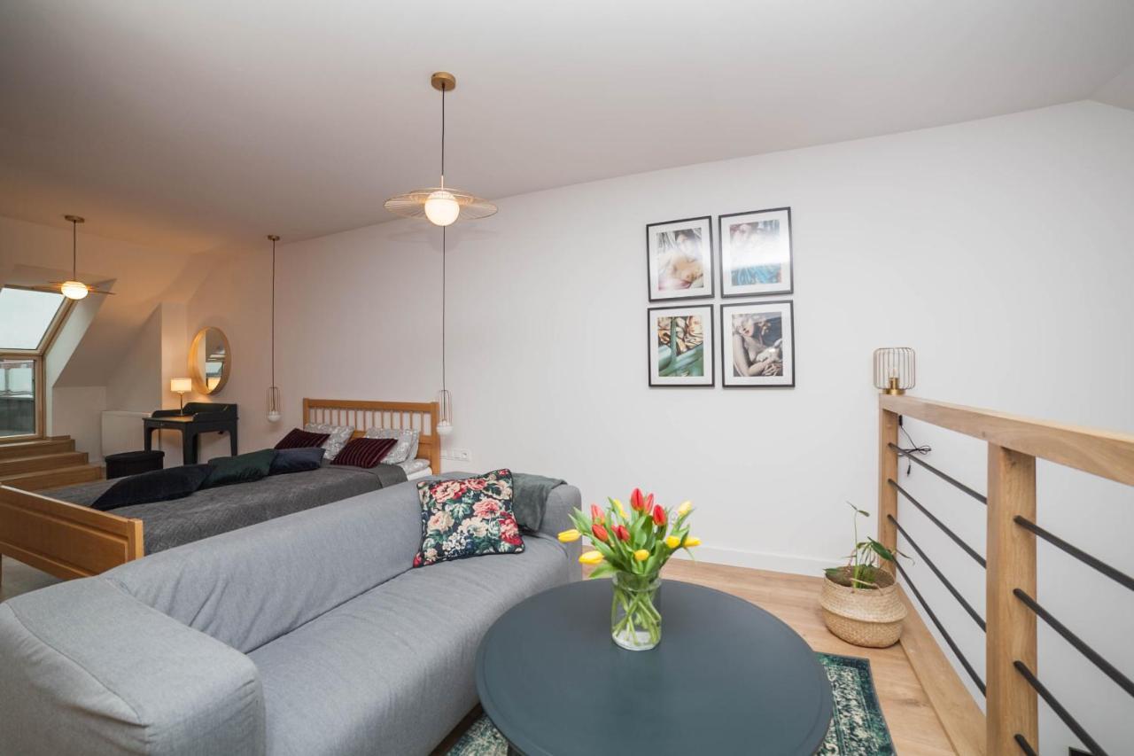 Mragowo Dwupoziomowy Apartament Indygo 85M2 Z Widokiem Na Jezioro Buitenkant foto