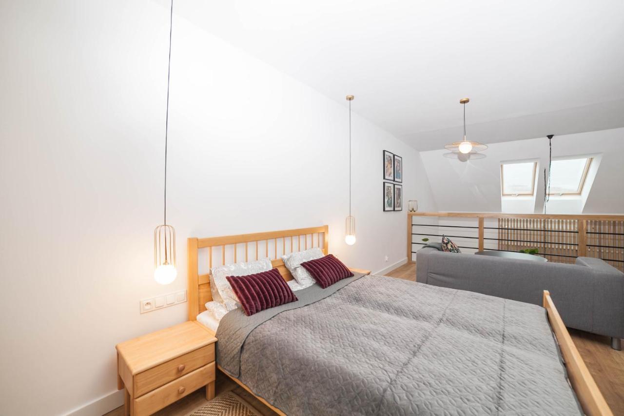 Mragowo Dwupoziomowy Apartament Indygo 85M2 Z Widokiem Na Jezioro Buitenkant foto